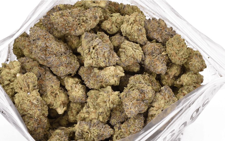The Cookies and Cream (AAAA) strain is a must-try for users with an insatiable sweet tooth. This Indica hybrid will provide you with an impressive 26 to 28 percent of THC, making it a powerful strain for both recreational and medicinal use.